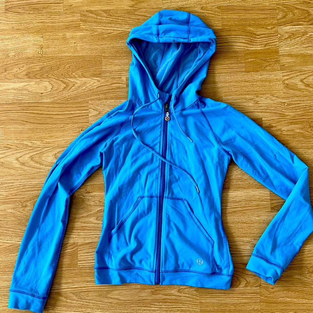 Lululemon turquoise blue lightweight hoodie without inner tag